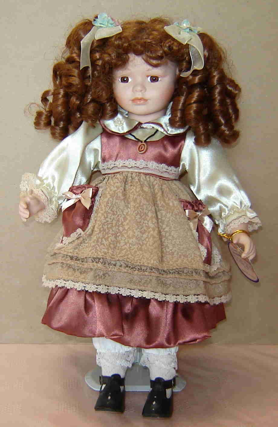 Vintage Emerald Doll Collection NICOLINA 16035