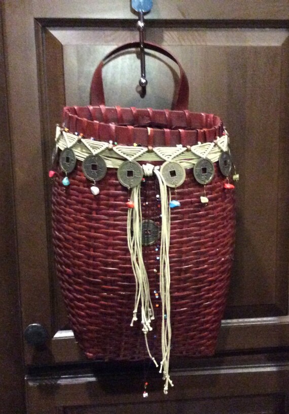 Hanging basket wall hanger large mail basket entry door