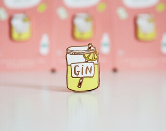 Enamel Pin // Gin lapel Pin / Pin badge / jewellery / Flair / Gin