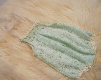Newborn girl romper, Baby prop, Newborn photo prop, Newborn romper, Lace romper, Light green, Photography prop, Baby Outfit, New Born Prop