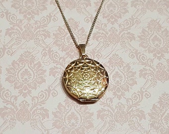 Vintage Gold Locket Round Gold Plated