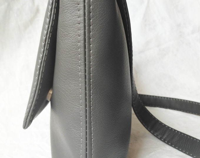 Shoulder bag grey Vegan leather Handbag women Crossbody purse Medium bag