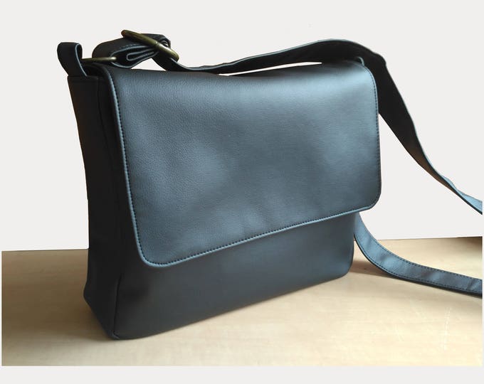 Black Messenger bag Laptop crossbody large Vegan leather handbag Personalized bag