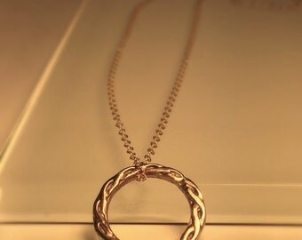 Infinity Necklace/Handmade Gold Circle Necklace./Minimalist Goldfilled Love Knot Necklace./Wreath Necklace/Free Shipping U.S.