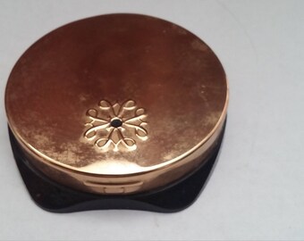 Avon Mona Lisa Blush Compact