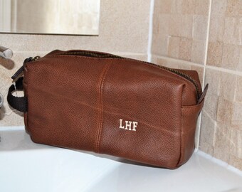 Personalised Groomsmen toiletry bag, Dopp kitt, Wash Essentials, Wash bag