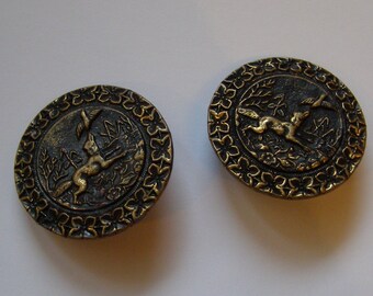Boutons - Rare ancien bouton chasse vénerie en laiton embouti sanglier