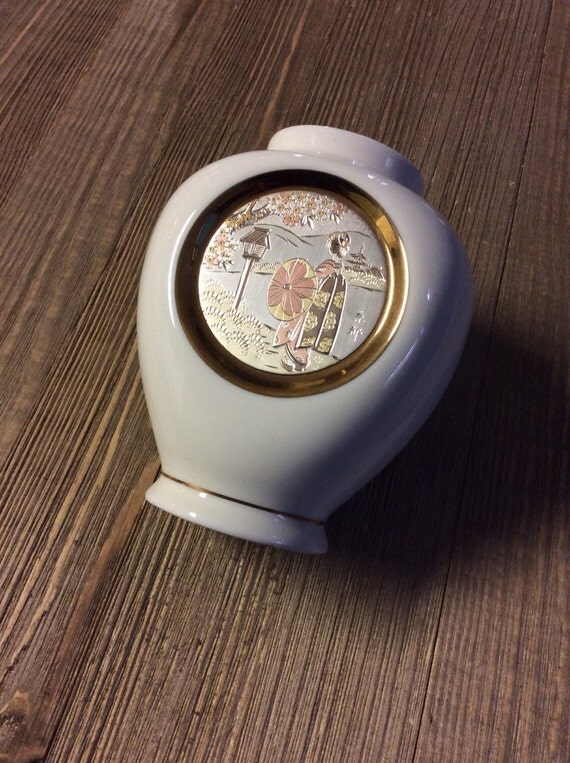Geisha The Art of Chokin Japanese Geisha Vase by ClassicsByTAF