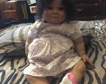 28 inch Stunning reborn toddler girl, Comes with a hired contract from a popular tv show