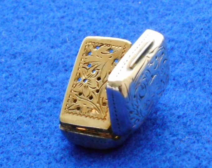 1839 Sterling Silver Vinaigrette made by Francis Clark - Free shipping worldwide with Coupon Code: FREESHIP