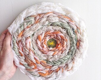 Weaving modern circular /Tissage / weaving round /Tissage wall / round weave / circle women wall hanging/fiber art