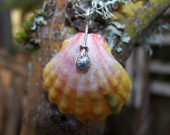 Sunrise shell necklace