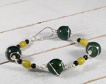 Green Jade and Agate Wire Wrapped Sterling Silver Bracelet / Green Jade Bracelet / Wire Wrap Bracelet / Sterling Silver Bracelet / Jade