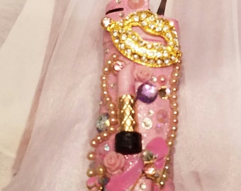 Bic Rhinestone Glam lighter Cover