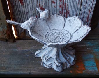 Cast iron bird feeder birdbath flower w/ birds Jewelry dish display whitewash farmhouse Cottage shabby garden