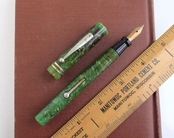 Marbled Jade Green Fountain Pen - Large Ritrie, AS IS