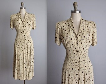 40's Dress // Vintage 1940's Abstract Print Rayon Day Dress S M