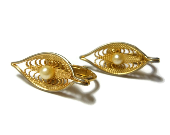 FREE SHIPPING Sarah Coventry earrings, "Serene" 1969 clips, filigree leaf, faux pearl, gold plated