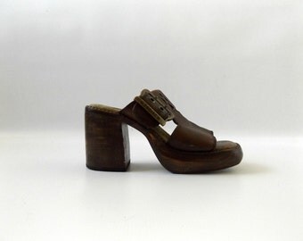 Zodiac Platform Wooden Sandals Vintage 90s Does 60s Brown Leather Tall Wood Heel Slides Womens Size 6 Hippie Boho Heeled Shoes 1990s Hippy