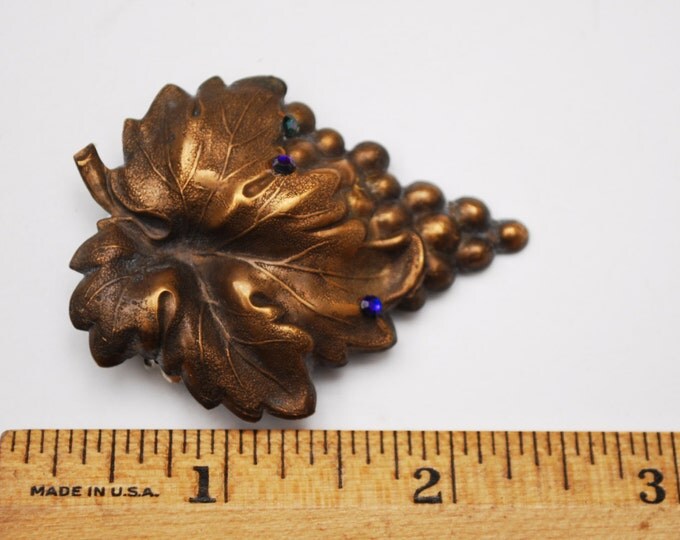 Leaf Berry Brooch - Gold Brass metal -purple rhinestone - grape leaves pin