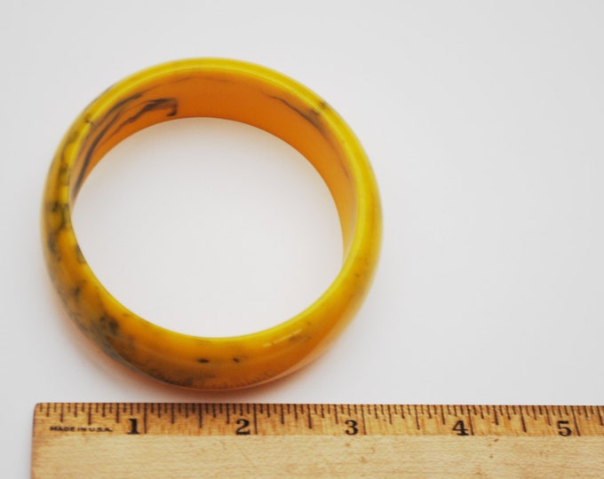 Vintage Bakelite Bangle - Marbled Black yellow Orange Mustard yellow bracelet