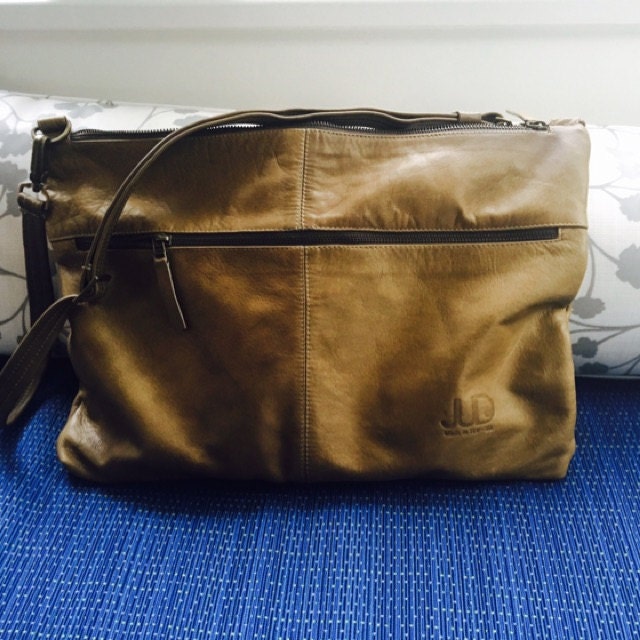 camel brown purse