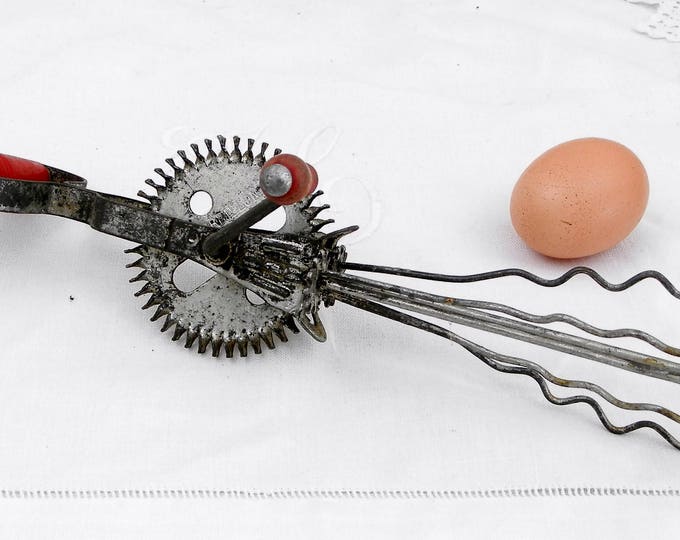 Vintage French Egg Whisk made of Metal and Wood, Mechanical, with Red Wooden Handle, Kitchen Decor, Country Decor, Kitchenalia, Kitchenware