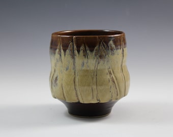 Medium Handmade yunomi, ceramic cup, pottery cup, tea cup, handmade cup, tumbler made in Quebec, Canada