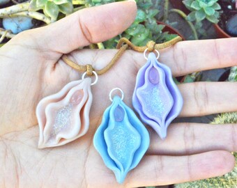 Crystal Yoni Puss Necklace Jewelry // Pussy Power, Girl Power, Vagina Jewelry, Vulva Jewelry, Vulva Necklace, Jewellery, Pastel Necklaces