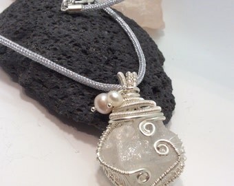 wire wrapped quartz nugget pendant necklace