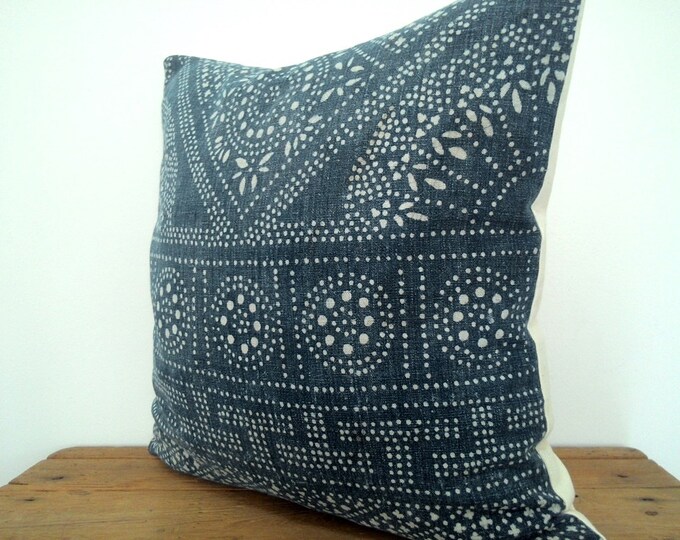 20% OFF SALE Vintage Indigo Batik Pillows, Old Chinese HMONG Batik Fabric Pillow Case, Ethnic Costume Textile Cushion Cover