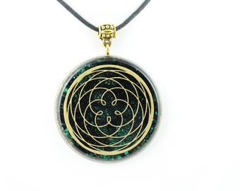 Orgonite® Pendant Orgon "Rose of Venus" Malachite/Tourmaline ∅ 1,55"