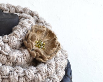 Felted flower brooch Beige boho flower brooch Floral jewelry Felt flower brooches Beige flower Felt brooches Flower jewelry