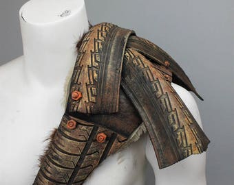 Mad Max Spaulder - Wasteland Weekend Costumes - Post Apocalyptic Armor - Burning Man Prop - Wasteland Look - Mad Max Furry Road - Fallout