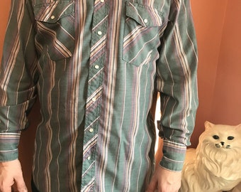80s Western Shirt, Cowboy, Snap Button Down by Wrangler (A052))