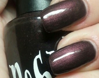 Unique "Coming On Strong" 3D Magnetic Burgundy Nail Polish Full Size 15ml Bottle