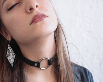 Choker. BDSM choker. Kitty Necklace. Necklace with ring. Ring-O. Bell choker. Slave choker. Submissive choker. Bondage choker. Kajira choker