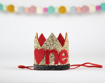 Valentines Day Birthday Party Crown | First Smash Cake Glitter Queen of Hearts Crown | 1st Birthday Photo Prop Hat | Gold + Red ONE