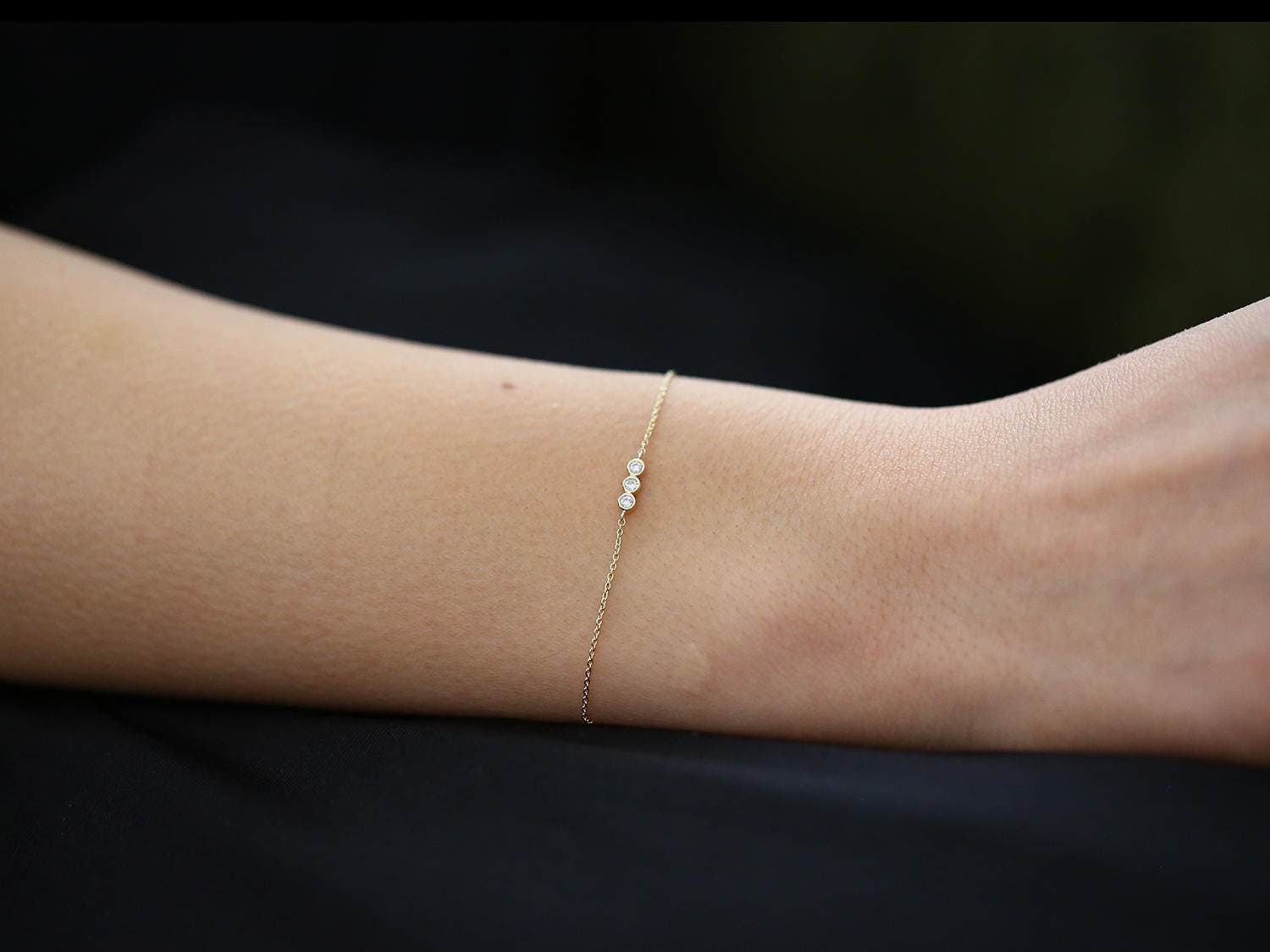 Diamond Bracelet with Thin Chain/Trio Diamond Bracelet in 14k Solid Gold in bezel setting/ Diamond Bezel Bracelet/ Dainty Diamond Bracelet