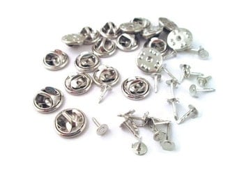 25 silver plated tie tacks with clasps 5mm, B68