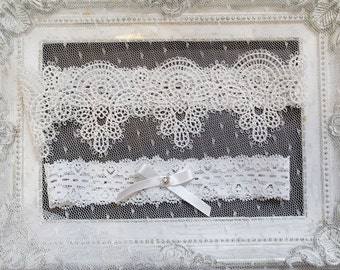 White Lace Garter Set ,Bow Rhinestone White Bridal Wedding Garter Belt Prom Honeymoon Elegance Keepsake Toss Single Garter