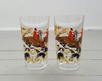 2 Vintage Glass Tumblers Hunting Scene