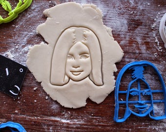 Kylie Jenner Cookie Cutter // fondant cutter // cookie stamp // for custom cookies // personalized cookie cutter