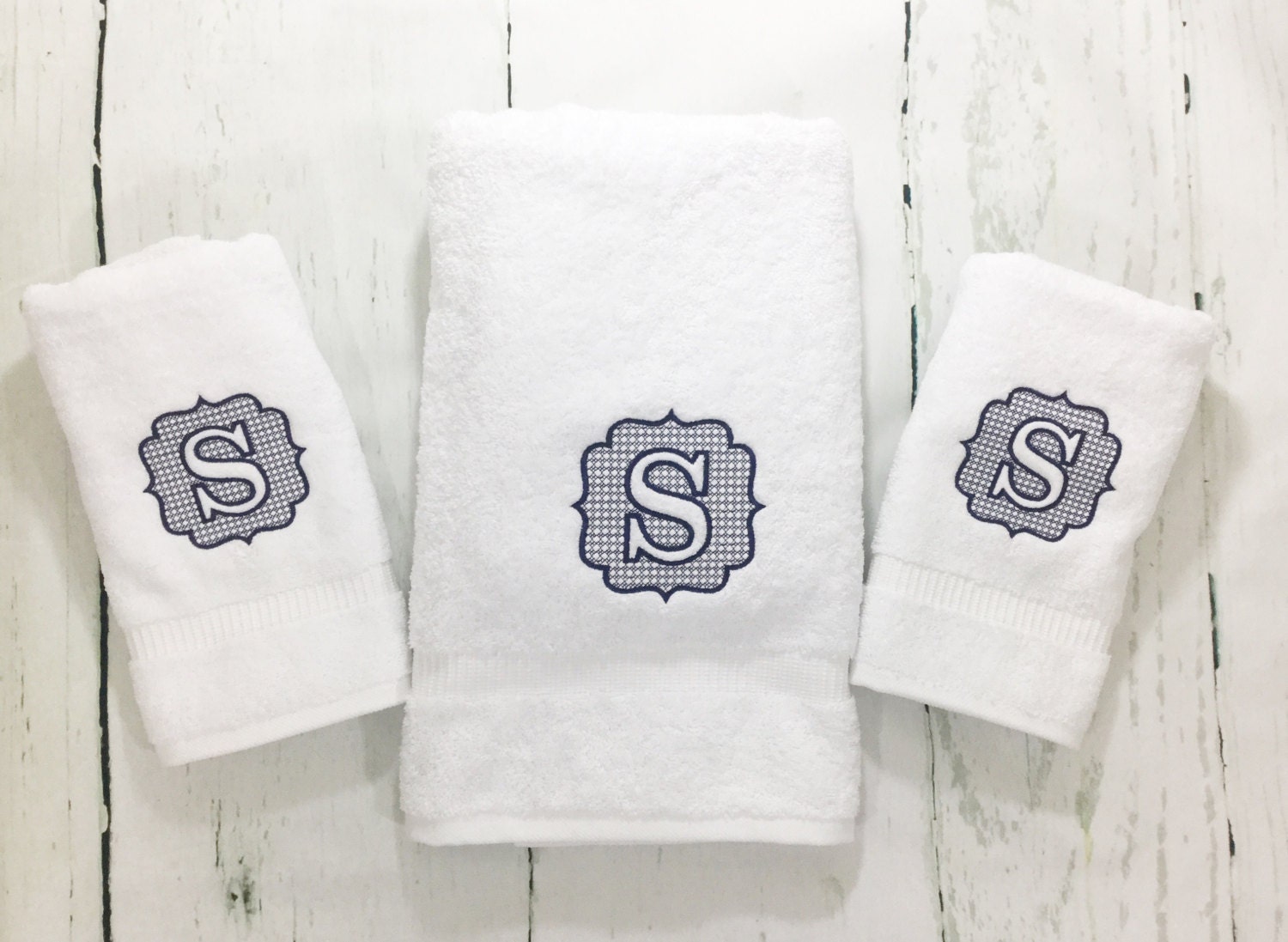 Monogrammed towel set Monogrammed bath towels Embroidered