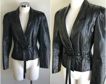 Vintage 1970s Fitted Black Belted Leather Motorcycle Jacket Biker Chic Moto XS S
