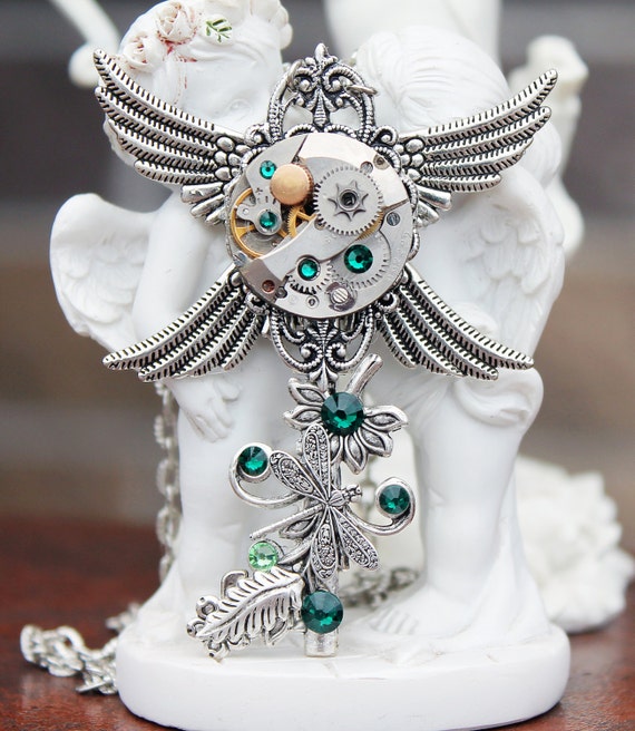 Steampunk key necklace with swarovski emerald crystals by DreamCloudJewelry steampunk buy now online