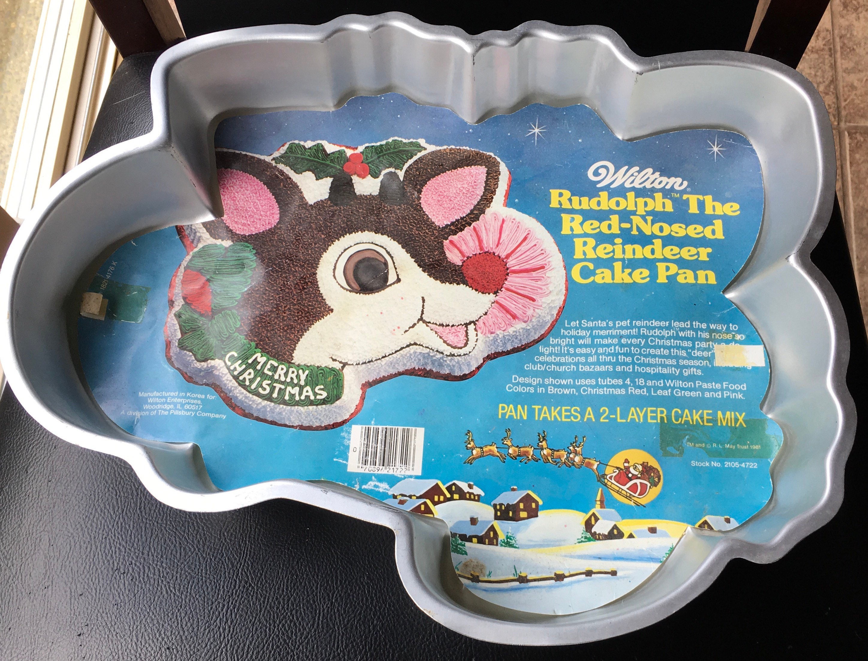 Wilton Cake Pan Rudolph The Red Nose Reindeer Christmas Holiday XMas