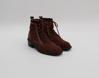 Vintage • Suede Boots • Brown Boots • Brown Leather Boots • Brown Ankle Lace-up Boots • Brown Suede boots • EU 42 • US 10 • UK 7.5