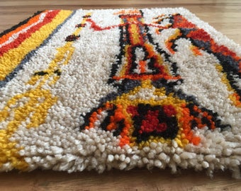 Vintage Southwestern Navajo Latch Hook Rug Wall Hanging Boho Decor 20" x 28"