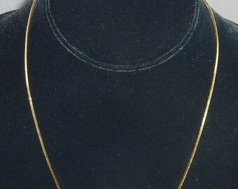 14K Yellow Gold 18" Long Serpentine Link Chain 5.9 grams total weight, 1mm Wide